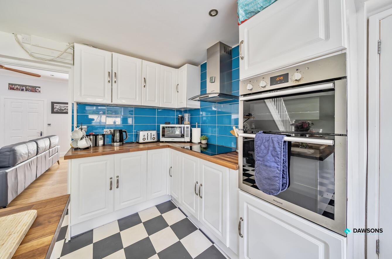 Myrtle Terrace, Mumbles, Swansea, SA3 4DT